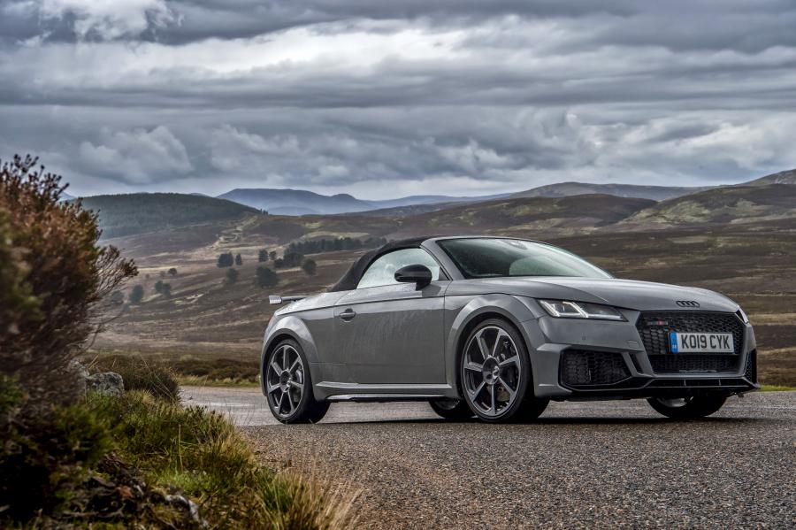  Audi TT RS Roadster (8S) 2019 года  (UK) (фото 28 из 36)